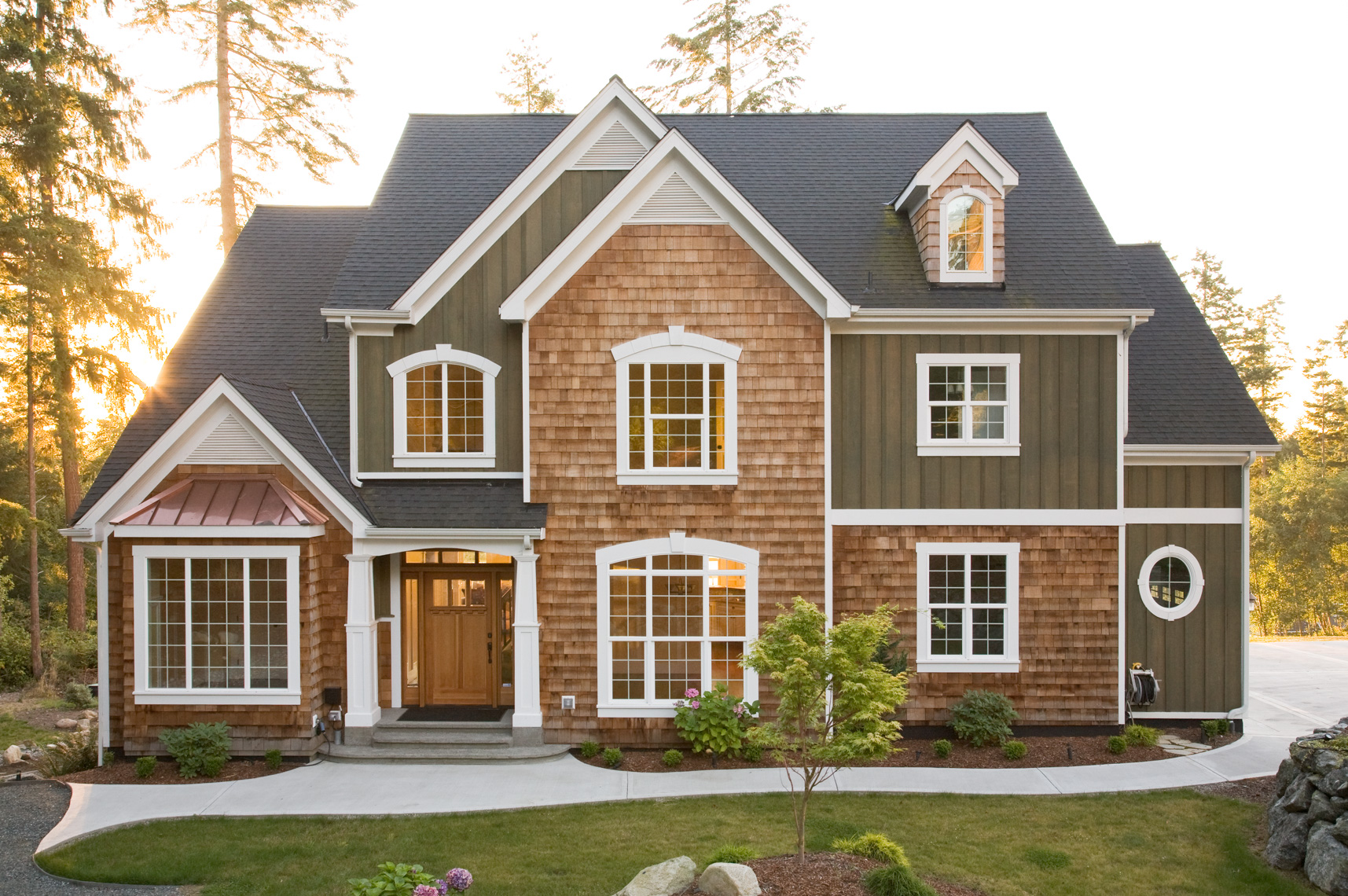 Beautiful Traditional Luxury Upscale House Home Exterior With Windows 